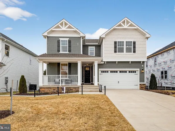 8059 McKay St, Bealeton, VA 22712