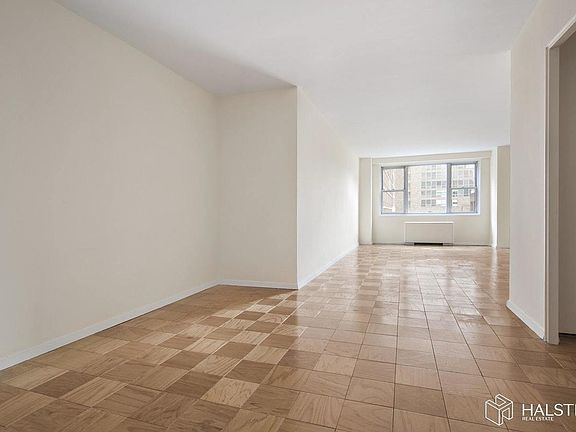 4th image of 141 Amsterdam Ave #11K