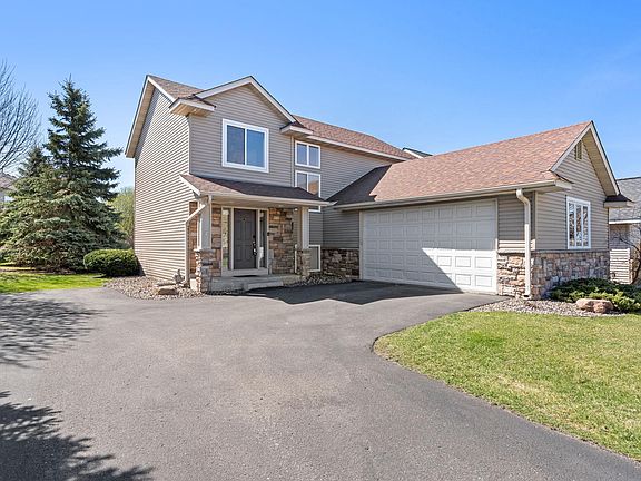 3rd image of 2888 Wyndam Ct
