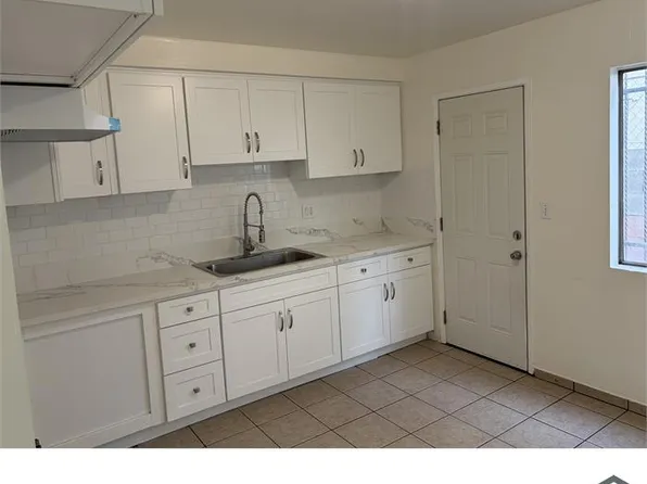 1731 W 144th St #B, Gardena, CA 90247