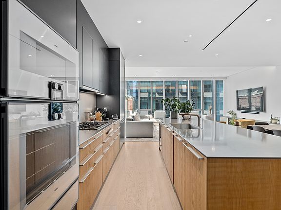 5th image of 515 W 29th St APT 5S