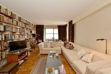 3rd image of 1659 2nd Ave #14C