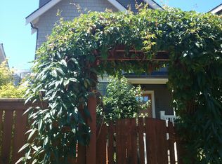 2127 8th Ave W, Seattle, WA 98119