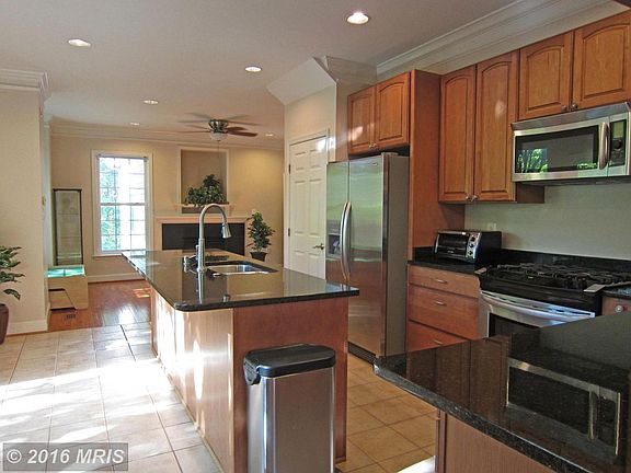 3rd image of 14528 William Carr Ln