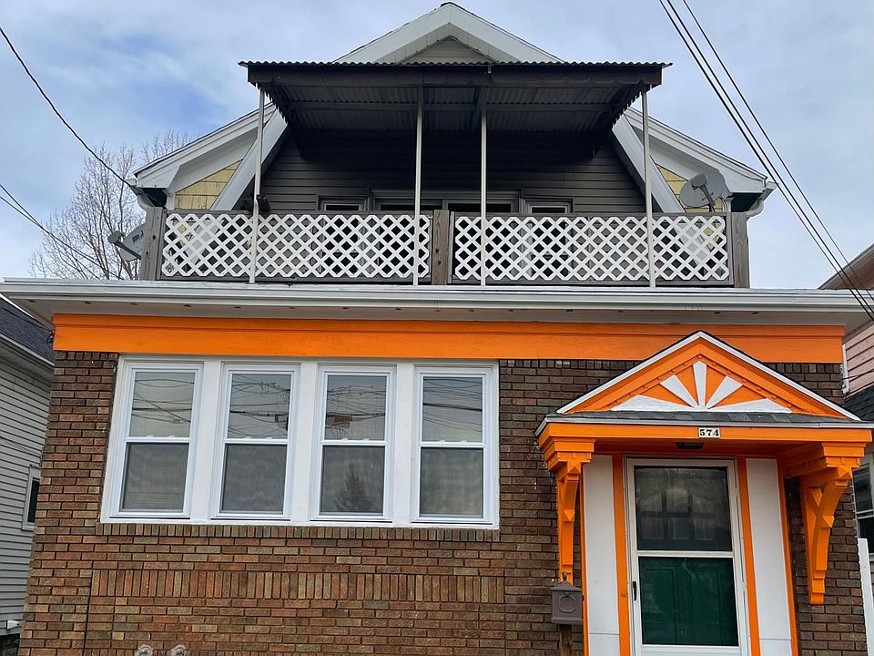 1st image of 574 Winspear Ave