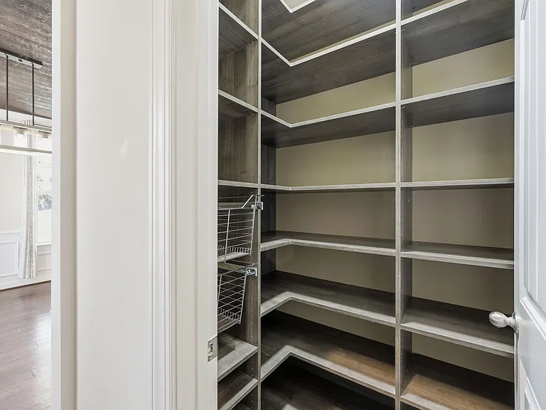 304 Atwood Dr — Photo 41