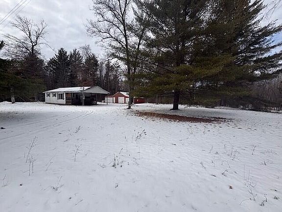 4th image of 492 Forteen Mile Rd