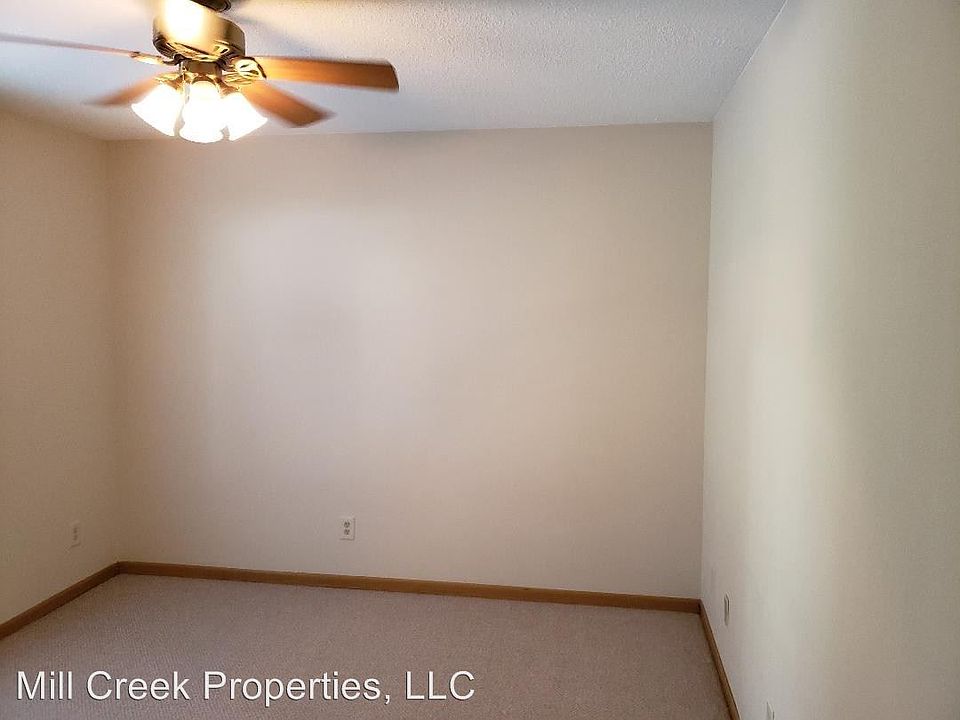 2nd image of 809 May Ct APT C