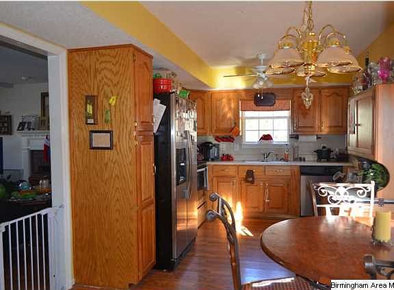 3rd image of 7501 Ashton Pl