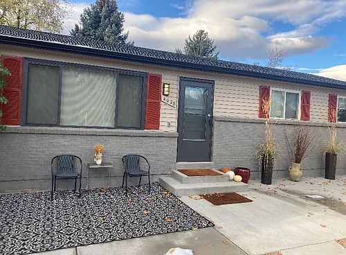 4028 E Maplewood Pl Photo 1