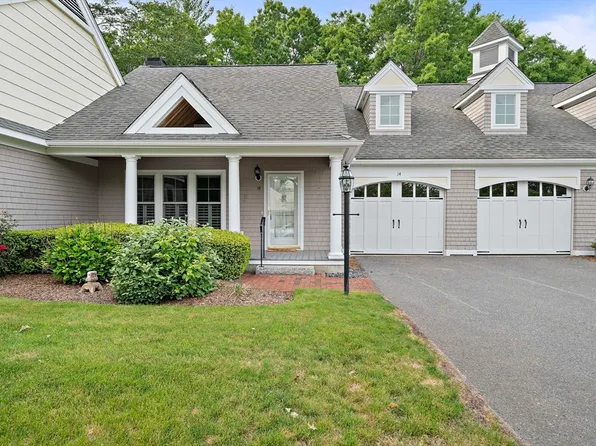 14 Sugar Maple Cir Unit 14, Hanover, MA 02339