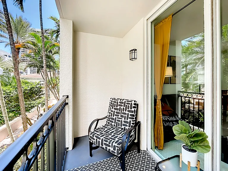 600 S Dixie Hwy #630 — Photo 18