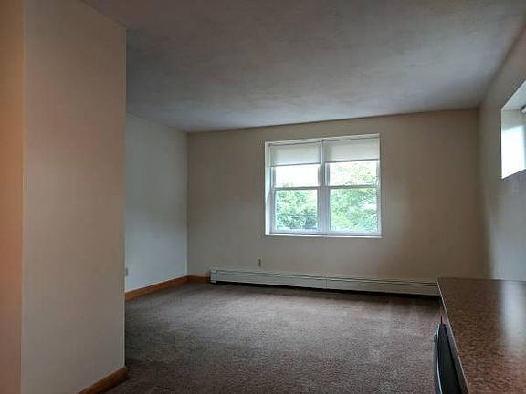 5th image of 20 Craig Ave #J3