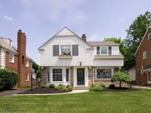 2379 Lalemant Rd, University Heights, OH 44118