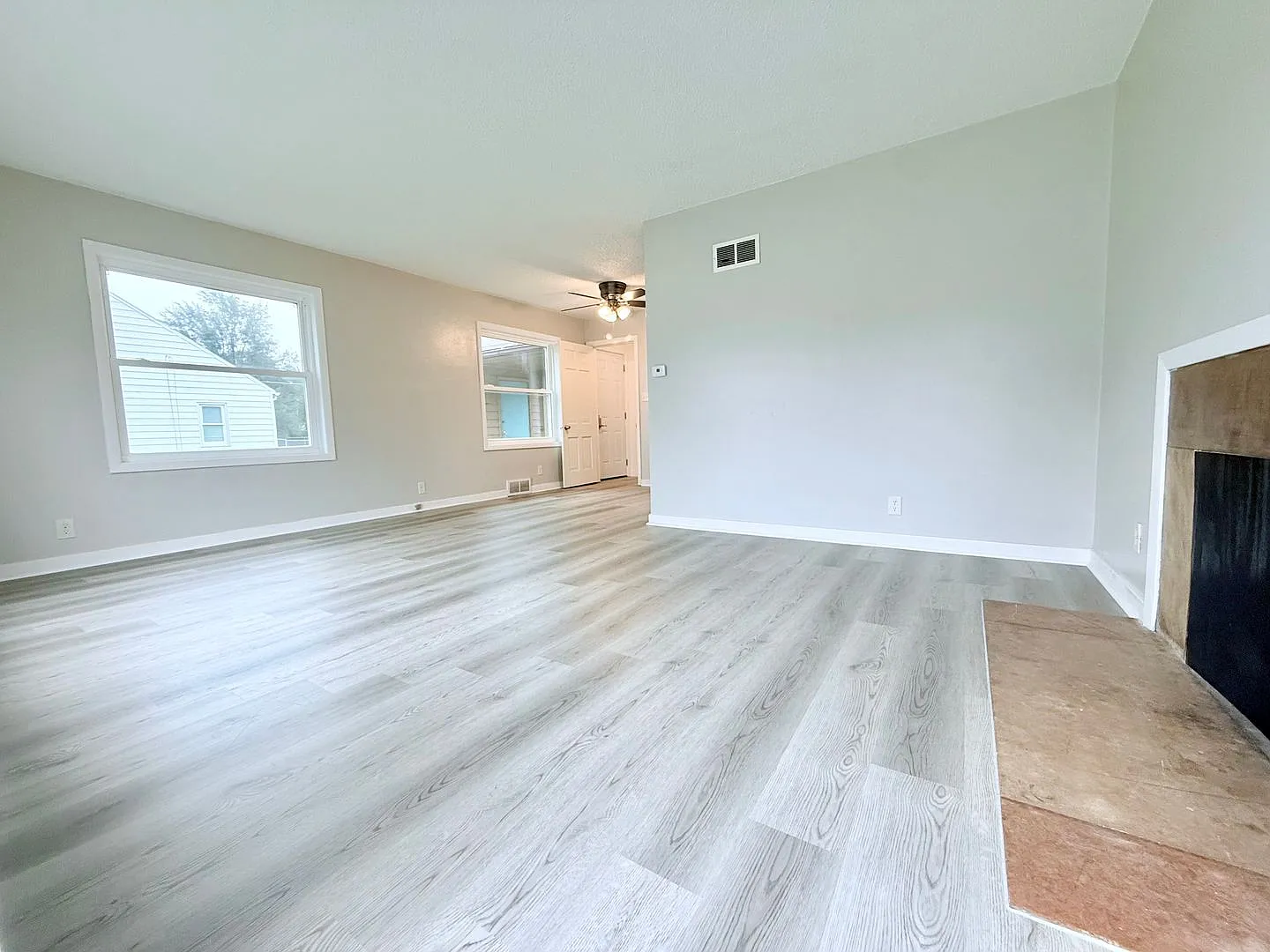 534-540 Boston Ave — Photo 2