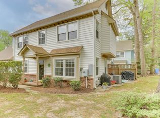 943 Shoal Creek Trl #B, Chesapeake, VA 23320