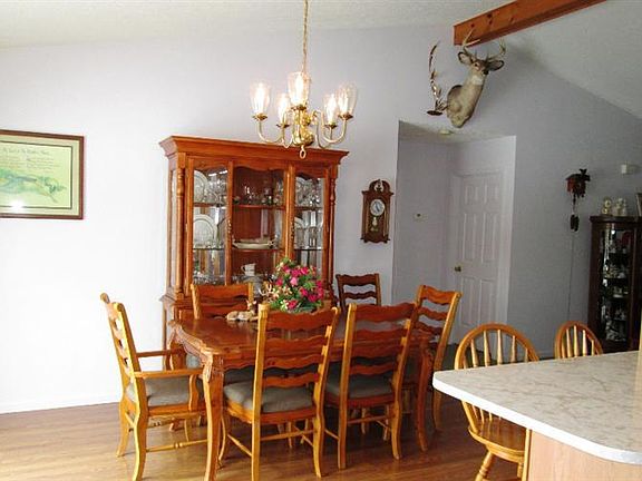 4th image of 262 Horse Shoe Dr