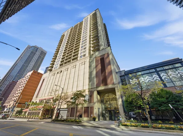 630 N State St APT 1208, Chicago, IL 60654