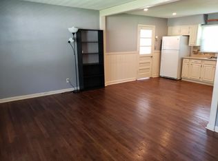 8139 Walmer St, Overland Park, KS 66204