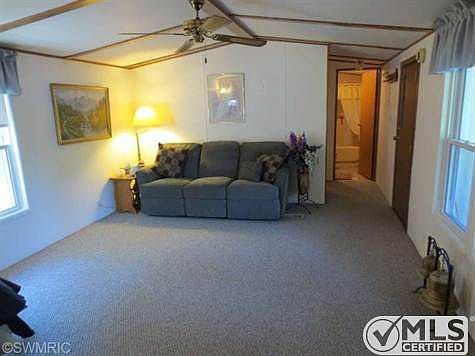 3rd image of 6021 Morningstar Ln