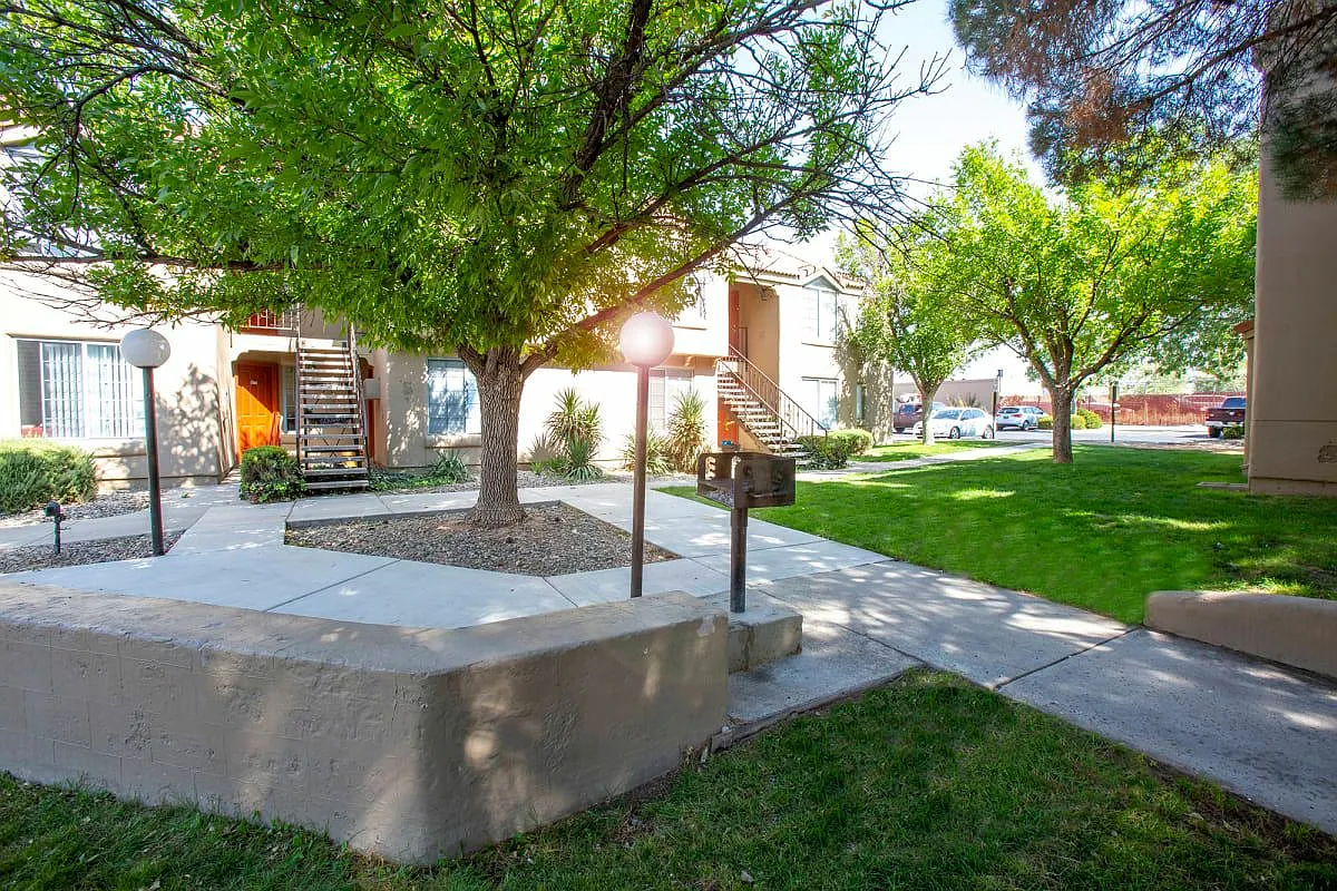 Cinnamon Tree Apartments — Photo 2