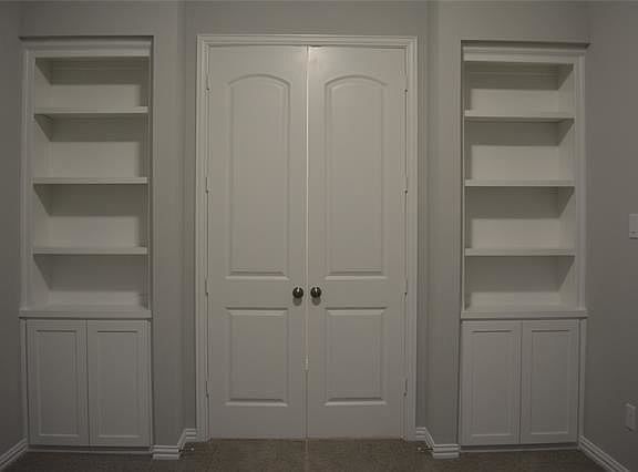 5th image of 3836 Dahlia Dr