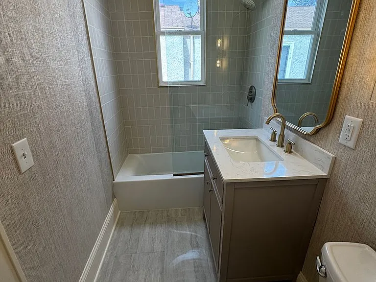1618 Washington St NE — Photo 19