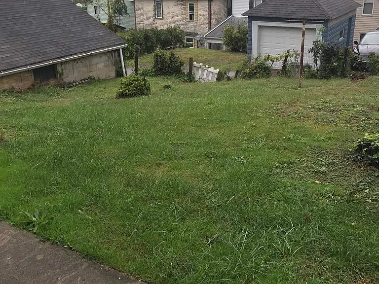 310 Maryland Ave — Photo 15
