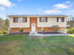 245 Fostertown Rd, Newburgh, NY 12550