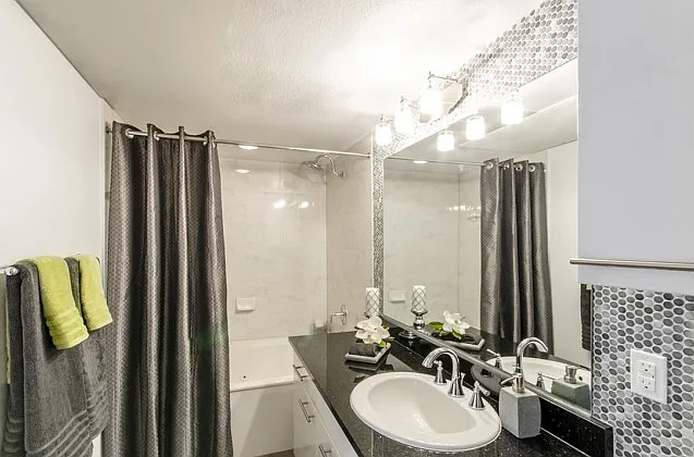 Luxurious Bathroom | Apartments Seabrook TX | The Towers of Seabrook Luxurious Bathroom | Apartments Seabrook TX | The Towers of Seabrook