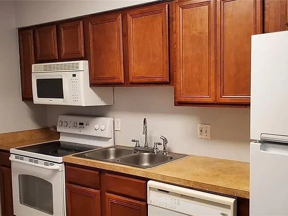 5th image of 703 Haven Pl