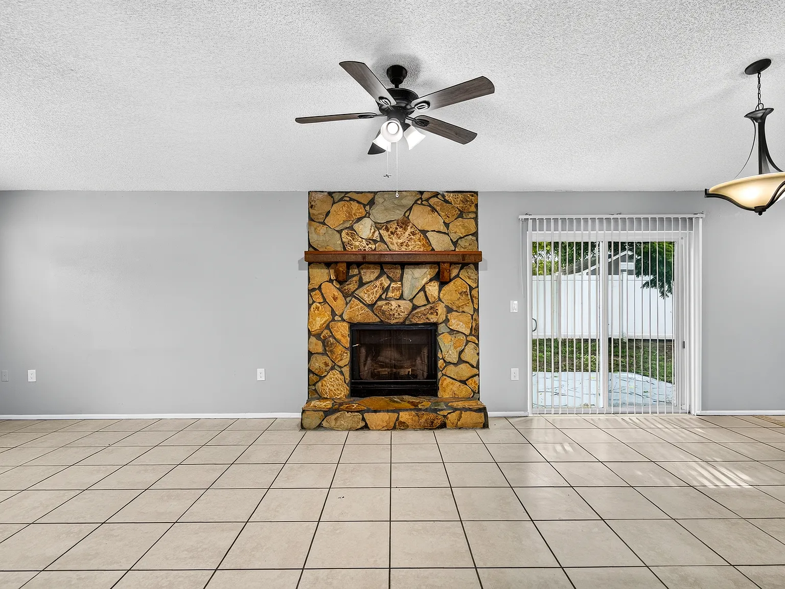 3 bed, 1460 sqft, $1,750 — Photo 4