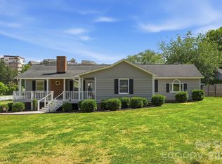 139 Perrin Dr, Mooresville, NC 28117