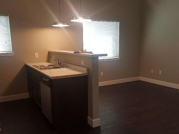 3rd image of 831 Charlo St APT 101