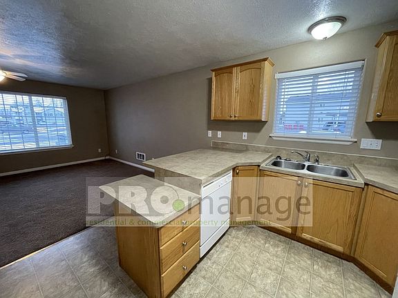 5th image of 3733 E Deloy Dr #2