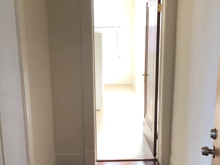 2436 N Charles St #22 — Photo 4