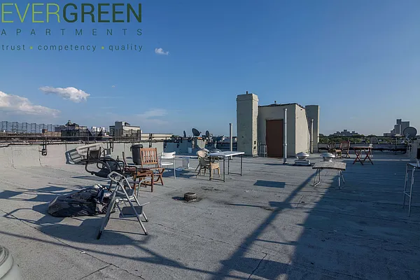 Rented by Evergreen Apartments BK | media 26