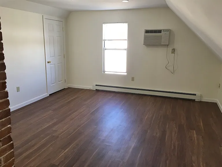 26 Bath St #3 — Photo 22