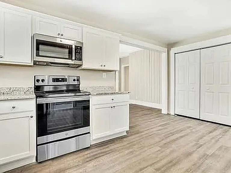 495 Hutchens Rd SE #A — Photo 26