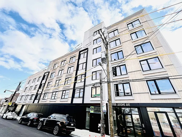 1700 Jerome Ave #PENTHOUSE — Photo 22