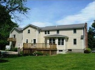 6 Quail Run, Andover, MA 01810