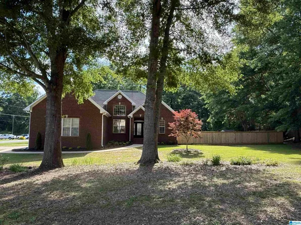 2050 Morris Farms Dr, Riverside, AL 35135