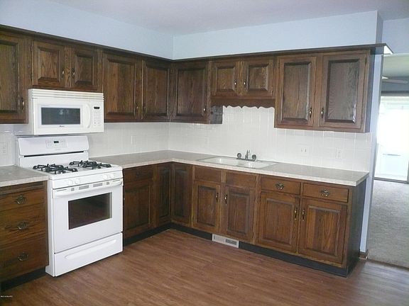 5th image of 5667 Leisure South Dr SE