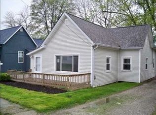 212 N Main St, Advance, IN 46102
