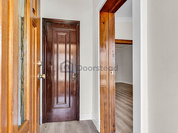 5th image of 2446 19th Ave