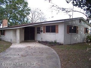 1st image of 535 Royal Palms Dr