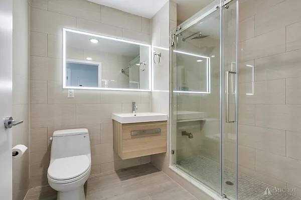 Rented by Anchor Associates | media 7