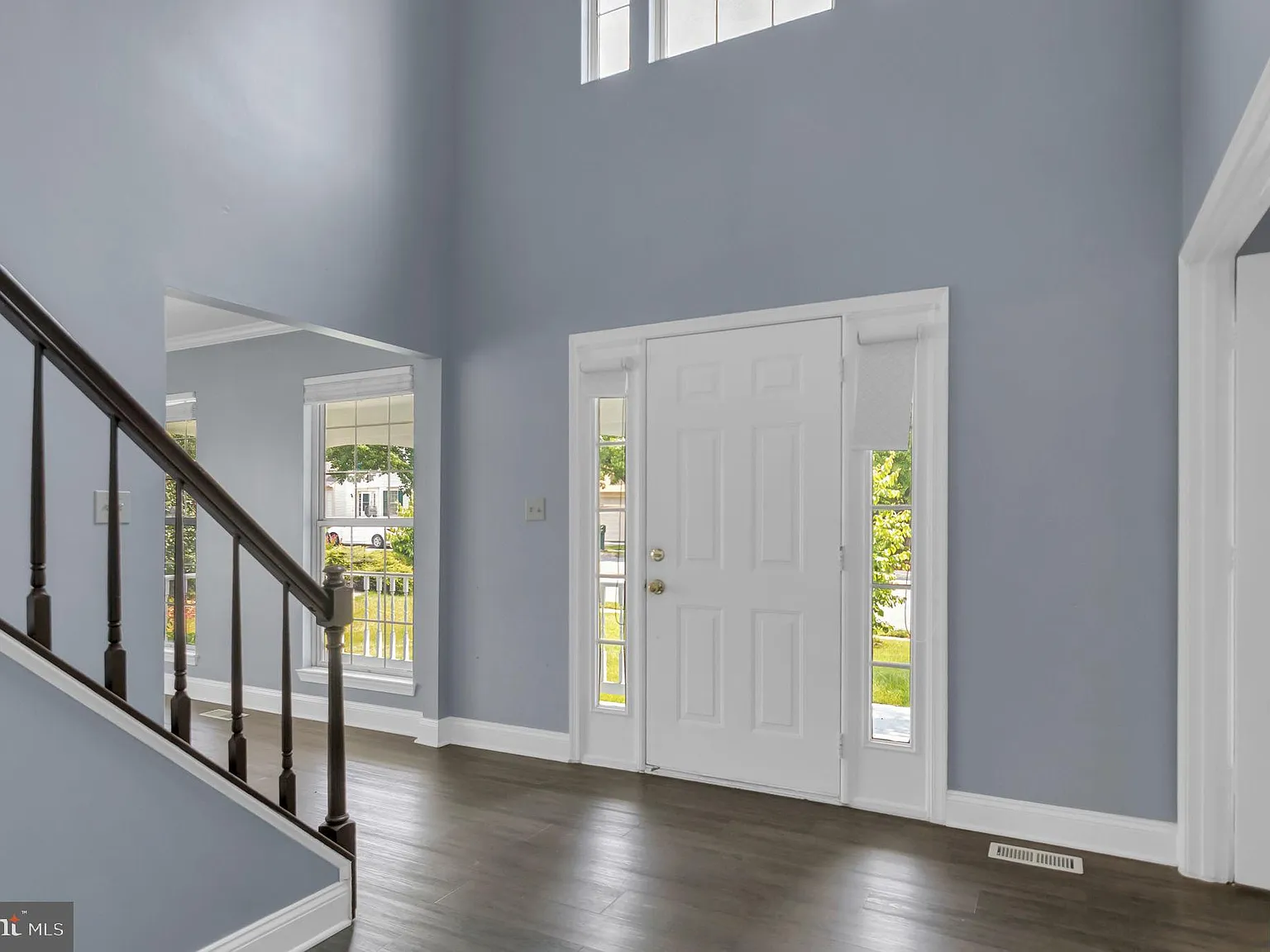 4 bed, 2.5 bath, 4044 sqft, $3,500 — Photo 4