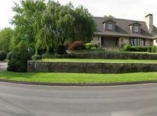 104 Brooke Meadow Rd, Berlin, CT 06037