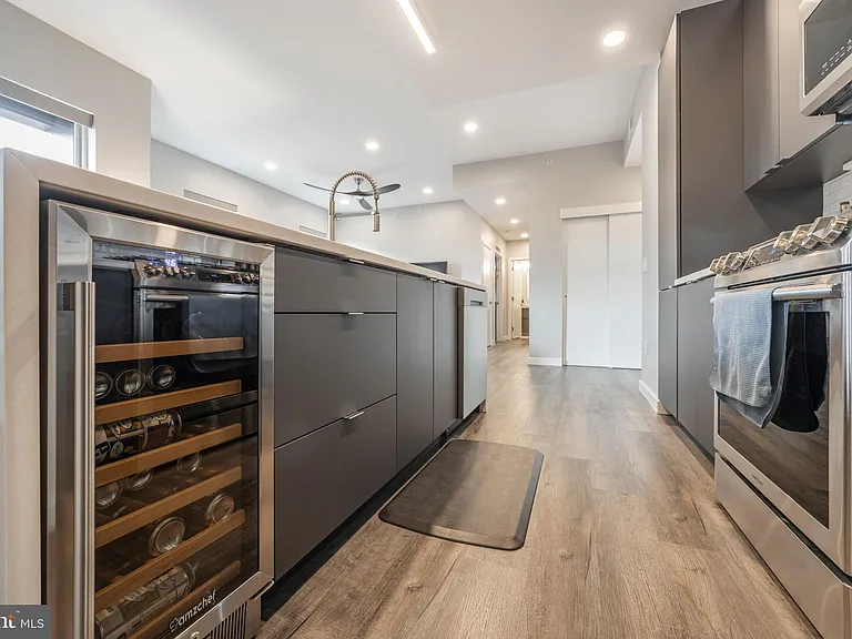 1501 N 31st St #Penthouse 3 — Photo 6